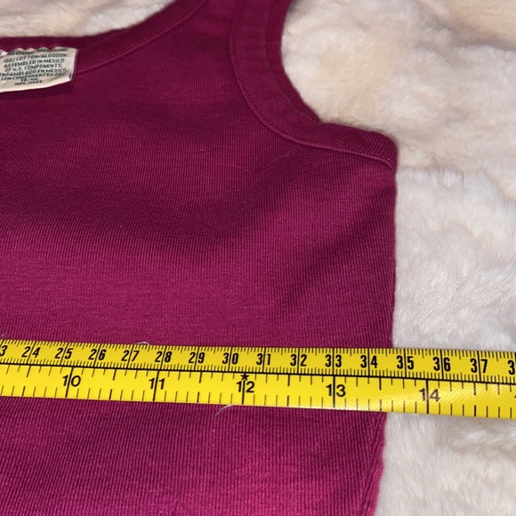 Very Cute tank top - Picture 3 of 8